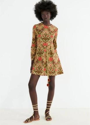 Zara платье мини с принтом и поясом