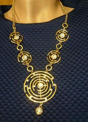 Новый набор золотистый ожерелье-колье и серьги-пусеты под золото3 фото