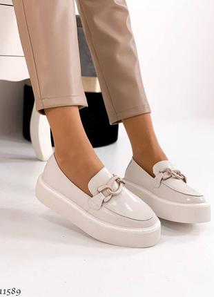 Лофери шкіра