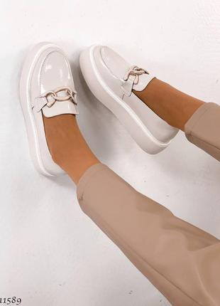 Лофери шкіра