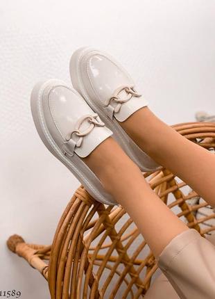 Лофери шкіра