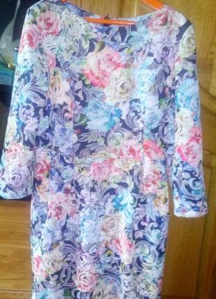 Яркое цветочное платье 2