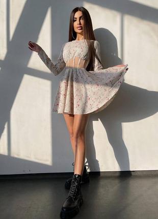 Приталена сукня з корсетною вставкою та спідницею-сонцем4 фото