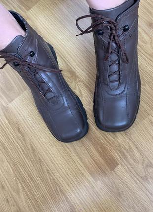 Кожаные коричневые ботинки с квадратным мысом, стильные ботинки на шнурках4 фото
