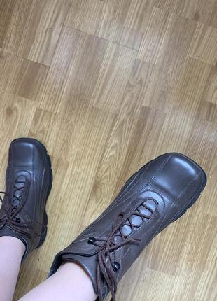 Кожаные коричневые ботинки с квадратным мысом, стильные ботинки на шнурках8 фото