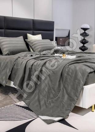 Сатиновое постельное белье с демисезонным одеялом3 фото
