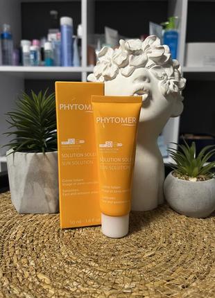 Оригинал солнцезащитный крем для лица и чувствительных зон phytomer protective sun cream sunscreen spf30 оригинал сосновозащитный крем1 фото