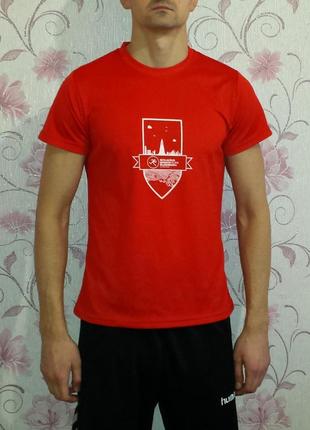 "дихаюча" футболка в дрібну сіточку