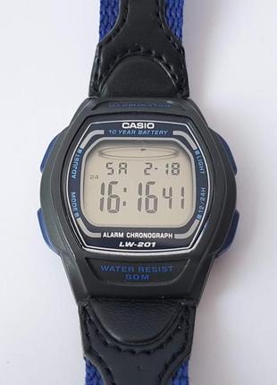 Спортивные часы casio lw201, календарь, будильник, подсветка.