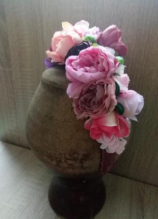 Лиловый венок веночек с пионами обруч с цветами ободок бутоньерка5 фото