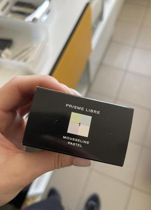 Givenchy prisme libre loose powder матирующая рассыпчатая пудра для лица2 фото