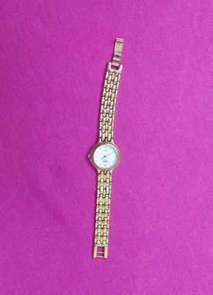 Красивые женские часы orient watch 24 karat gold plated с браслетом  позолоченные.