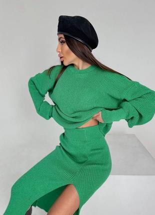 Костюм женский трикотажный юбка и свитер8 фото