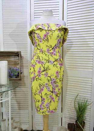 Стильна сукня на пишні форми!