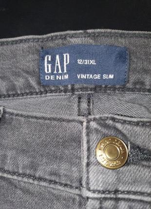 Укороченные узкие джинсы gap с прямыми штанинами.  размер 12/317 фото