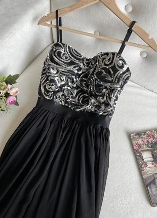 Роскошное вечернее платье с пайетками4 фото