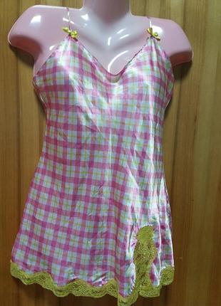 Пеньюаочик з обалденною спинкою.