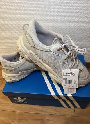 Кроссівки adidas ozweego1 фото