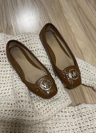 Балтики натуральна шкіра michael kors туфлі