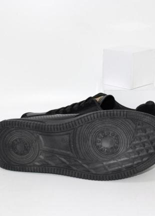 Чорні кросівки стейтера з еко-шкіри із замшевими вставками5 фото
