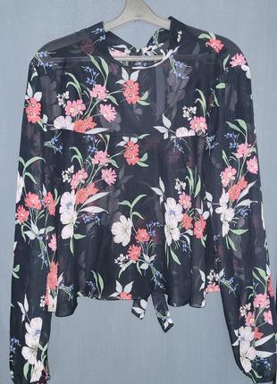 Супер рубашка. прозрачная. на шее сзади завязывается на бант