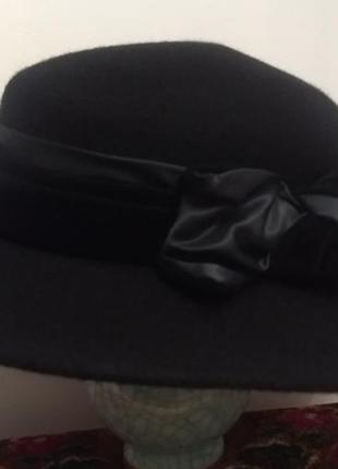 Шляпа классическая фетровая с велюровым бантом шляпа1 фото