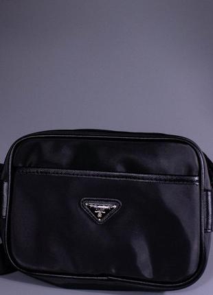 Сумка в стиле prada triangle logo shoulder bag in re-nylon