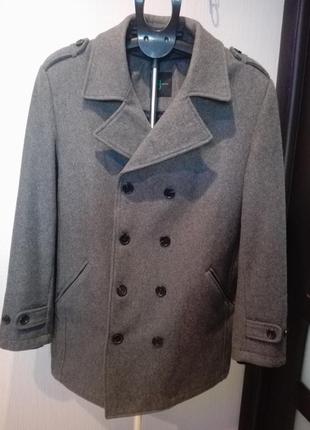 Крутое пальто прямого покроя двубортное мужское из натуральной шерсти от jasper conrad