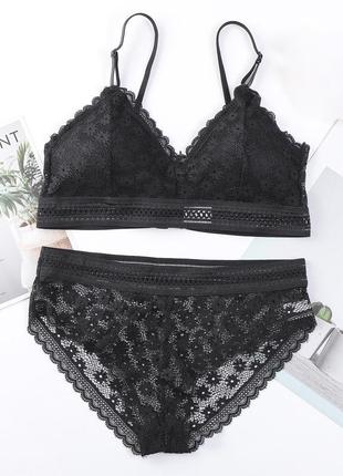 Кружевной комплект нижнего белья