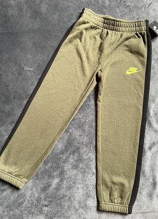 Nike оригінальні утеплені штани 116/122