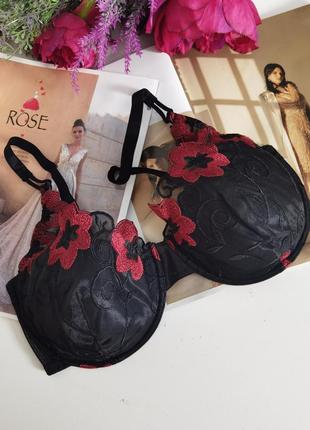 Бюстгальтер на тонкому поролоні розміру 80dd