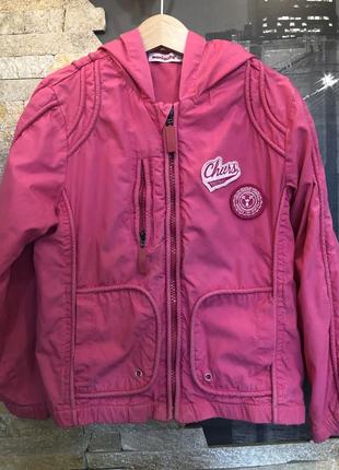 Красива спортивна куртка вітровка mariqvita