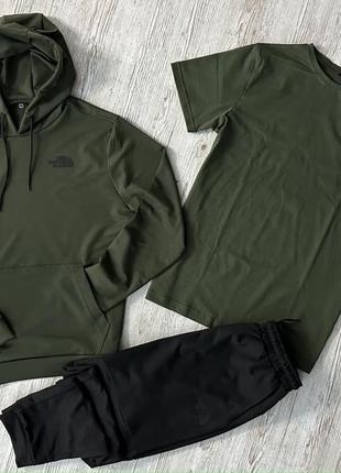 Демісезонний спортивний костюм tnf