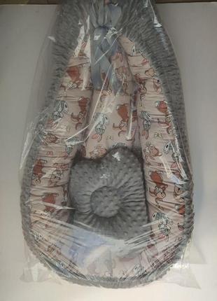 Кокон ( позиціонер, гніздечко) для новонароджених сірий із зайчиками + подушечка ортопедична плюш бязь