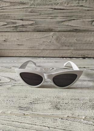 Солнцезащитные очки женские лисички белые в пластиковой оправе2 фото