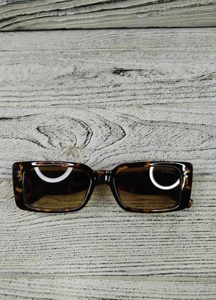 Сонцезахисні окуляри жіночі коричневі у глянцевій оправі6 фото
