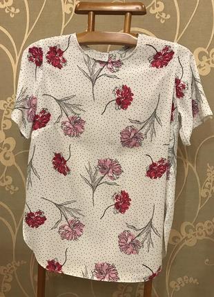 Дуже красива та стильна брендова блузка у кольорах і горошок 20.