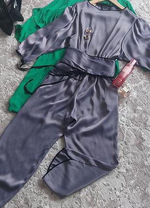 Атласный комбинезон