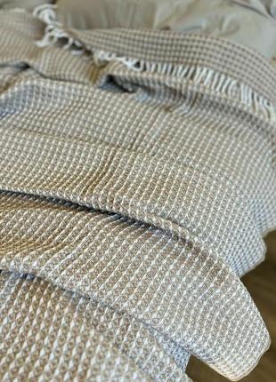 Пледы хлопковые с узором и кисточками очень качественные и теплые