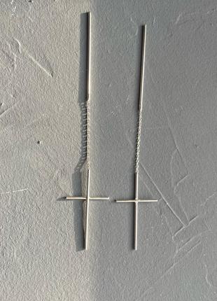 Серебряные сережки протяжки, крестики2 фото