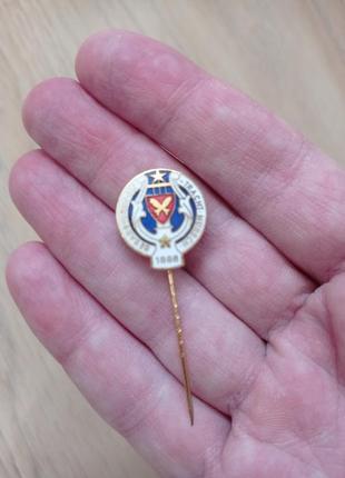 Значки для піджака8 фото