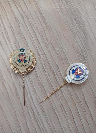 Значки для піджака1 фото