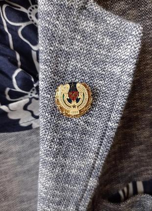 Значки для піджака3 фото