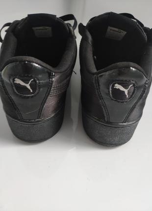 Кросівки puma оригінальні жіночі чорні на товстій підошві, на щнурках бренду puma.2 фото