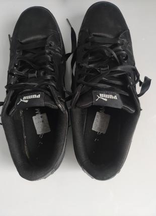 Кросівки puma оригінальні жіночі чорні на товстій підошві, на щнурках бренду puma.5 фото
