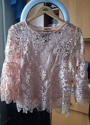 Женская блуза из кружева