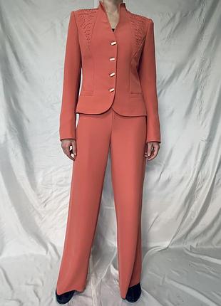 Костюм брячный, пиджак и брюки прямые