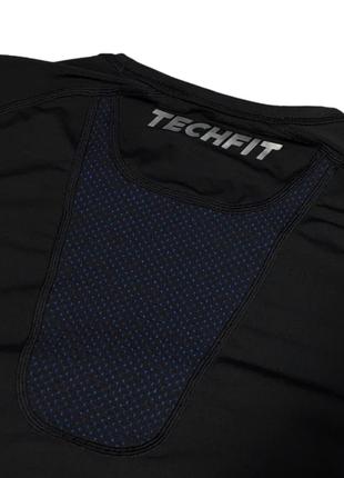 Adidas techfit компресійна футболка10 фото