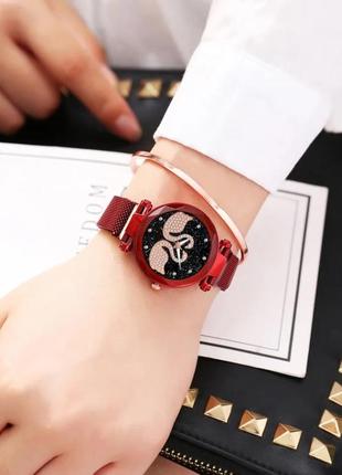 Красные женские часы сетчатый ремешок с магнитной застёжкой3 фото