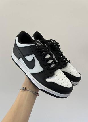 Nike sb dunk black / white"